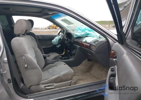 1997 Acura Cl 3.0 из США, поврежденный, VIN 19UYA2244VL003843